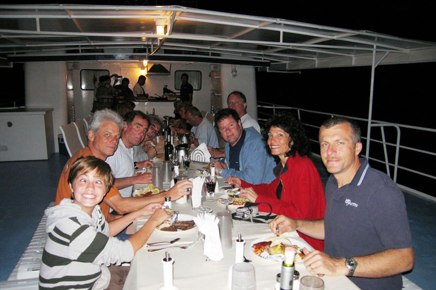 Abendessen im Freien - Sea Hunter