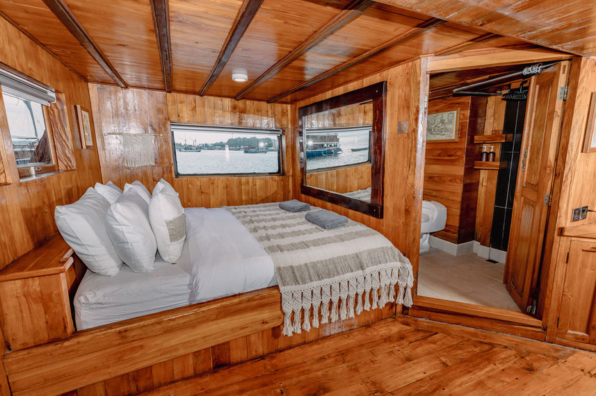 Master cabin - La Galigo