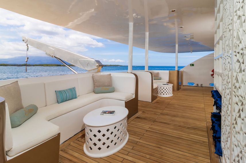 Outdoor Lounge - Elite
