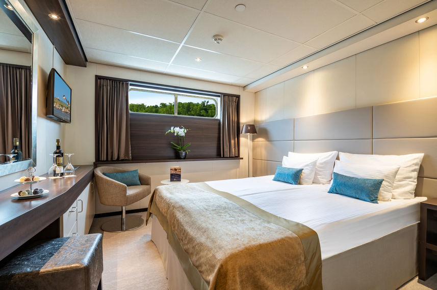 Cabins - Amadeus Brilliant