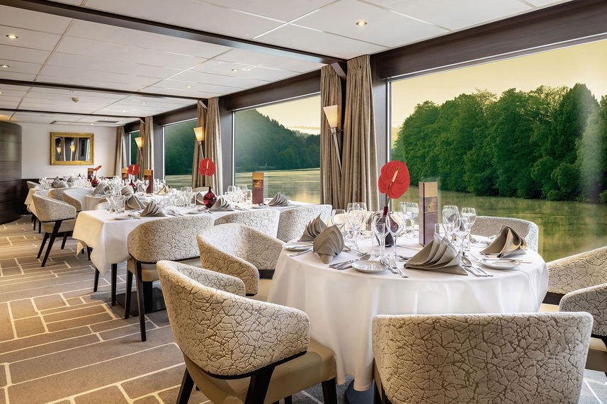 Dining Room - Amadeus Brilliant